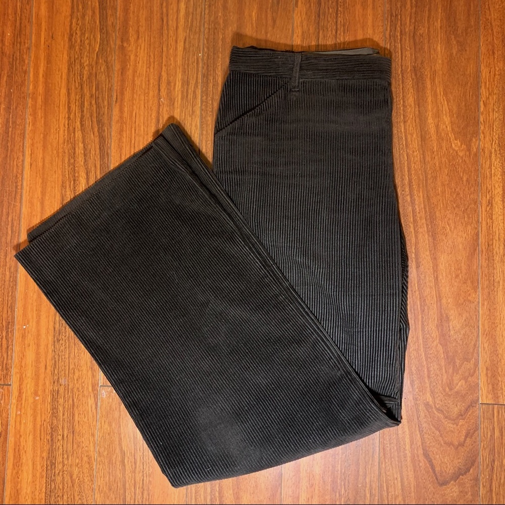 J. Crew brown corduroy side zip. Size 8.